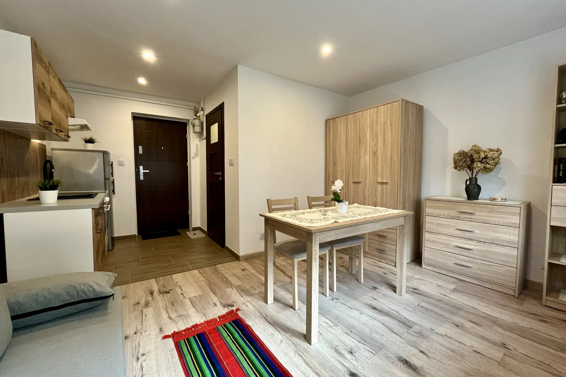 Kawalerka Po Remoncie CO miejskie Parking 6