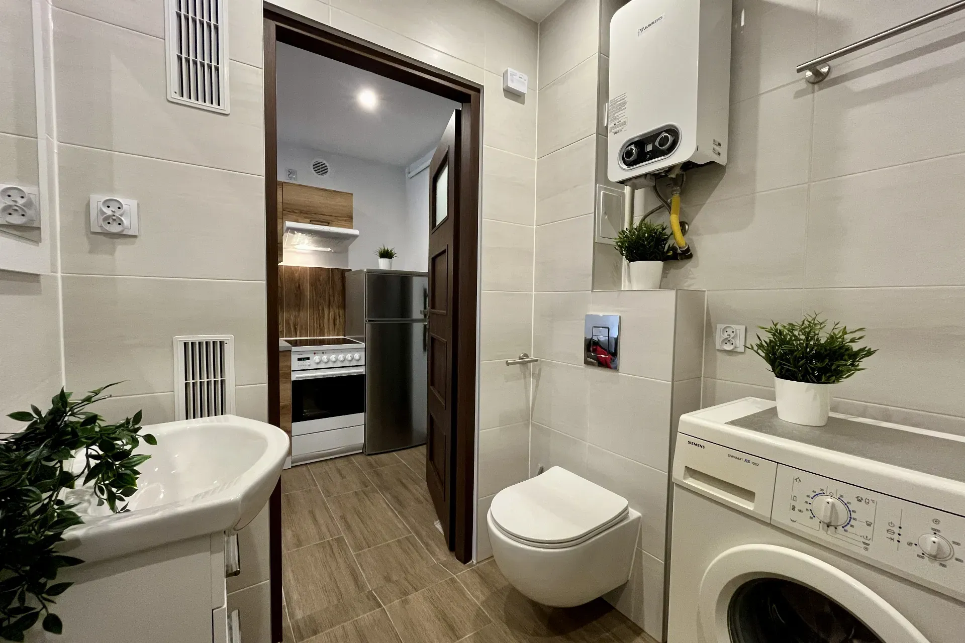 Kawalerka Po Remoncie CO miejskie Parking 11