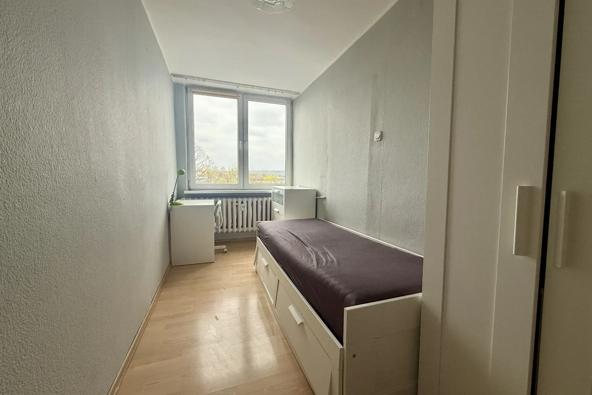 2 Pokoje Balkon CO miejskie do zamieszkania 6