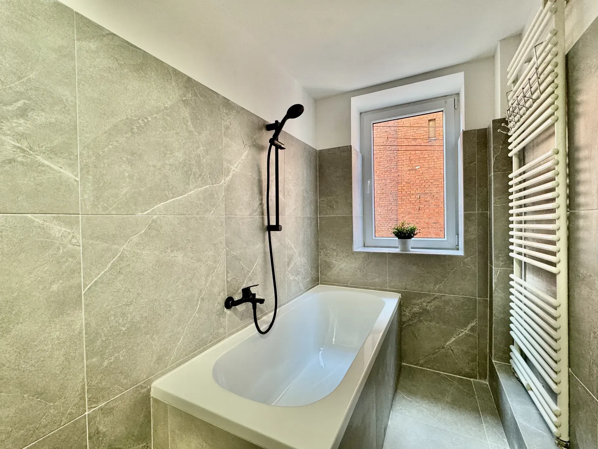 Po remoncie! Duże mieszkanie 77,86 m2 4