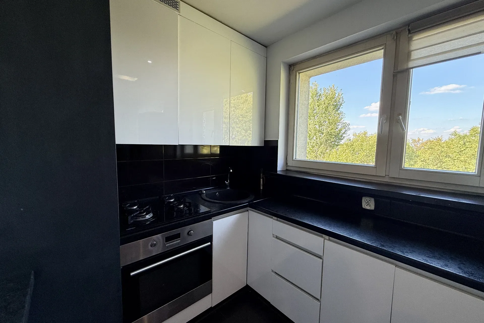 2 Pokoje umeblowane od zaraz 3