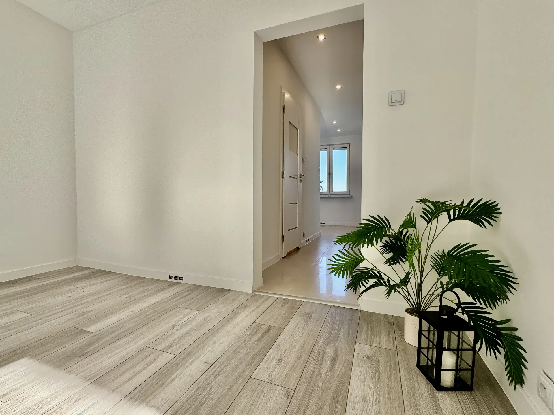 3 pokoje Po Remoncie z balkonem Od zaraz 4