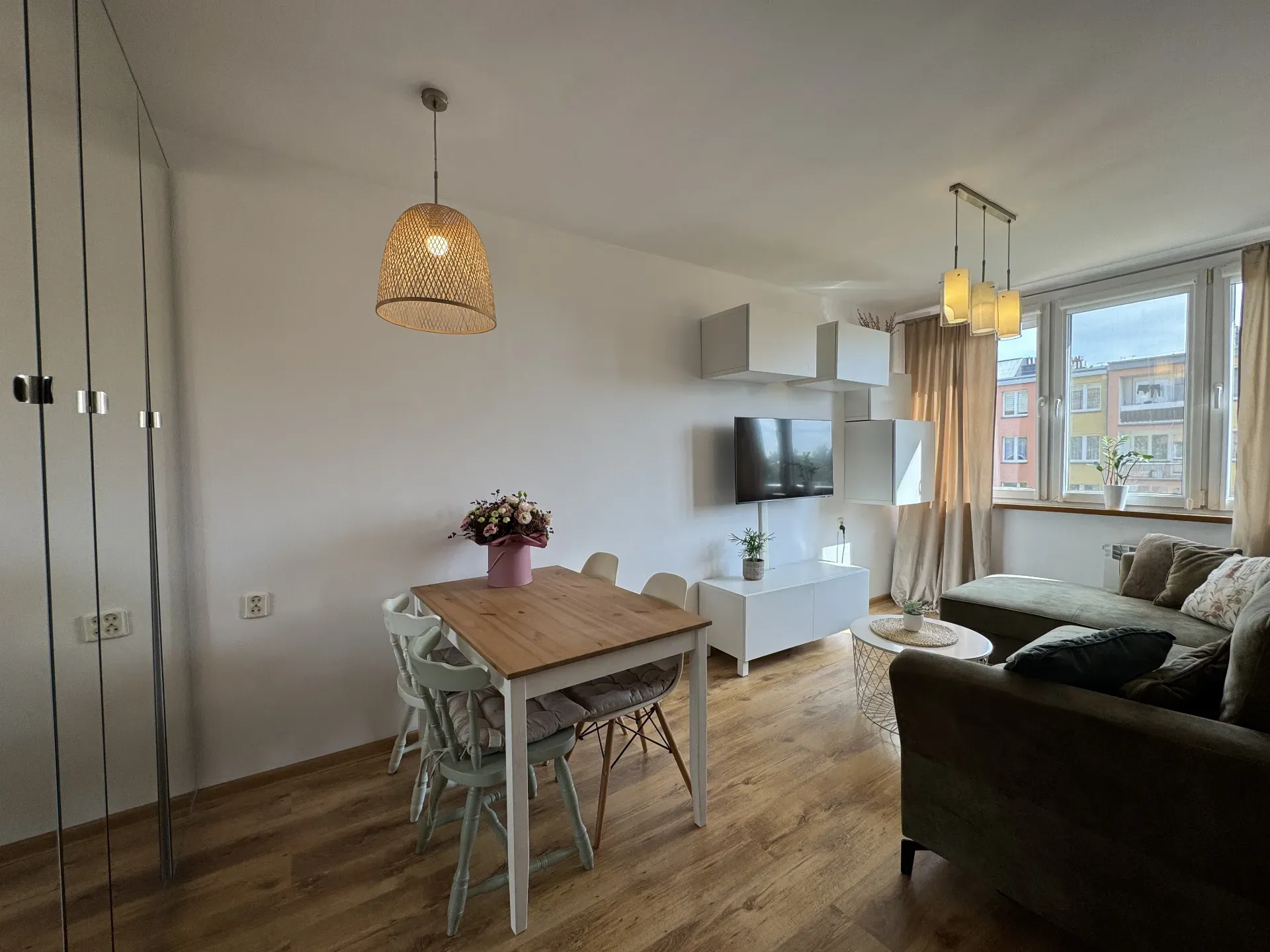 Piękne 2 pokojowe mieszkanie - Szombierki 11