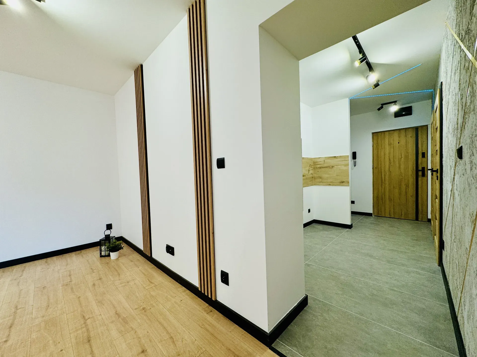 Piękne, wyremontowane 2 pokoje 16