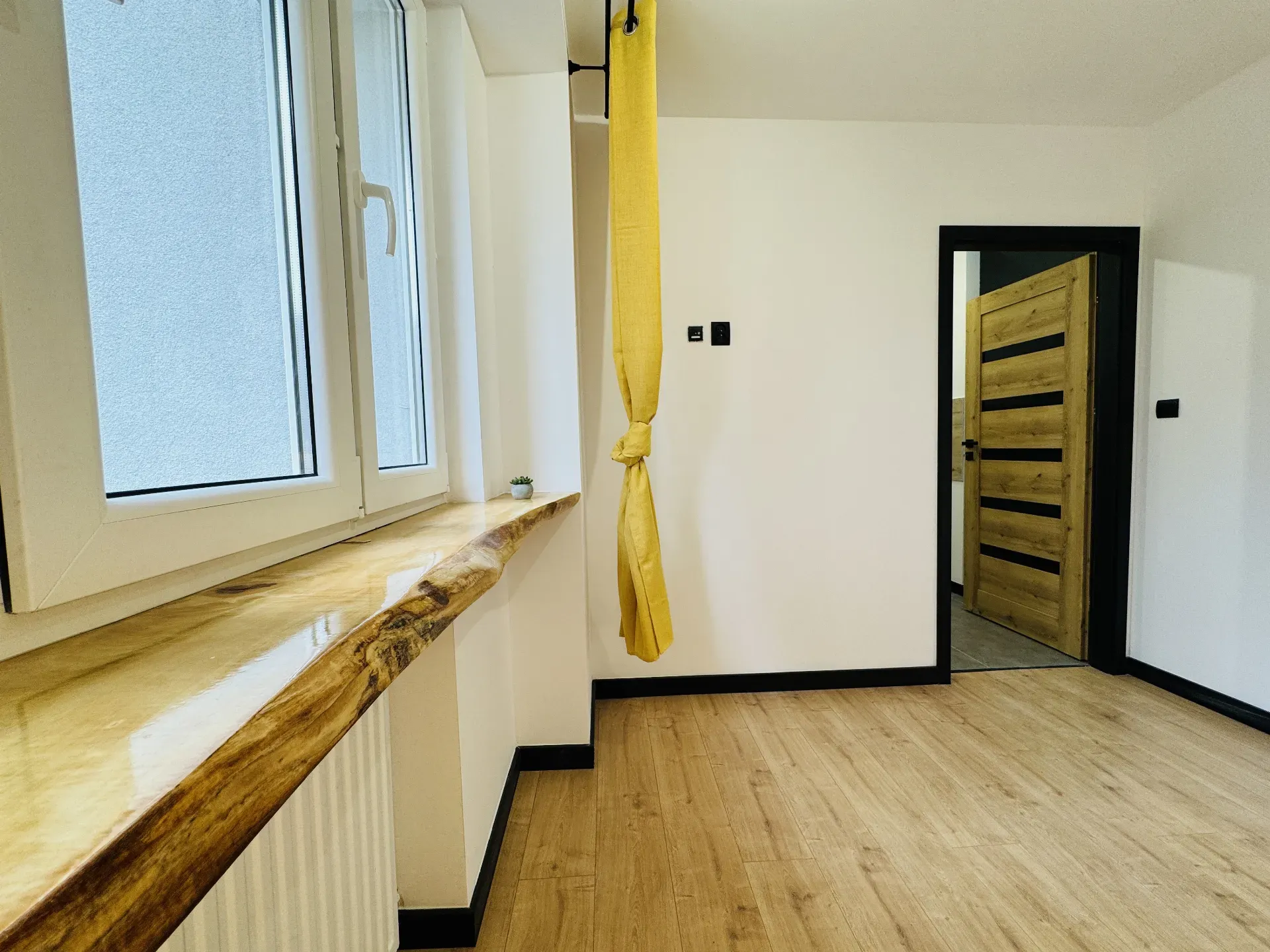 Piękne, wyremontowane 2 pokoje 18