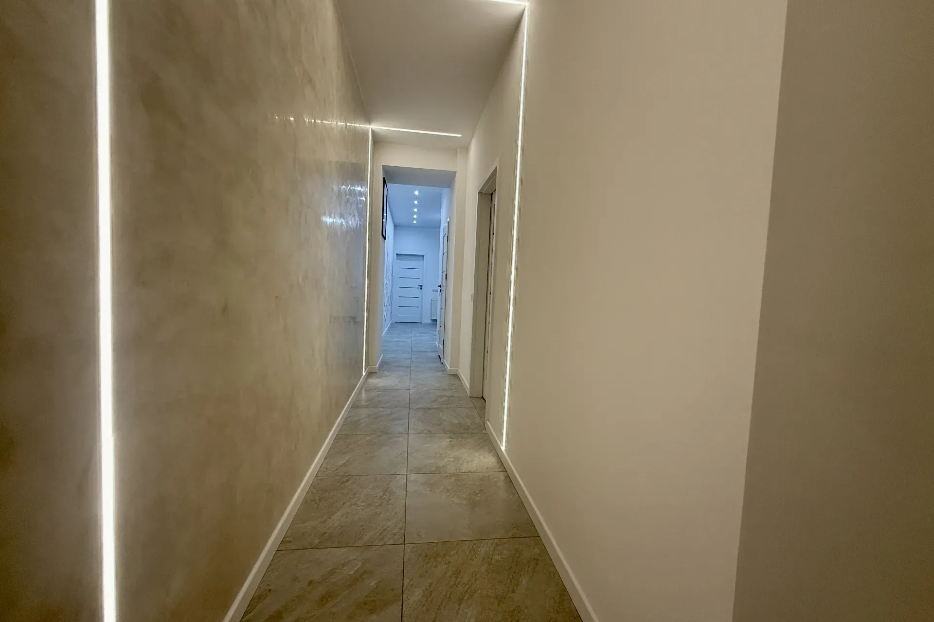 4 pokoje po generalnym remoncie i wysoki standard 7