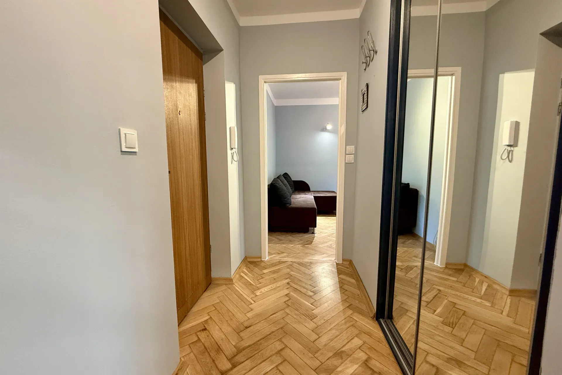 REZERWACJA !!!!! 2 Pokojowe Gotowe do Zamieszkania 4