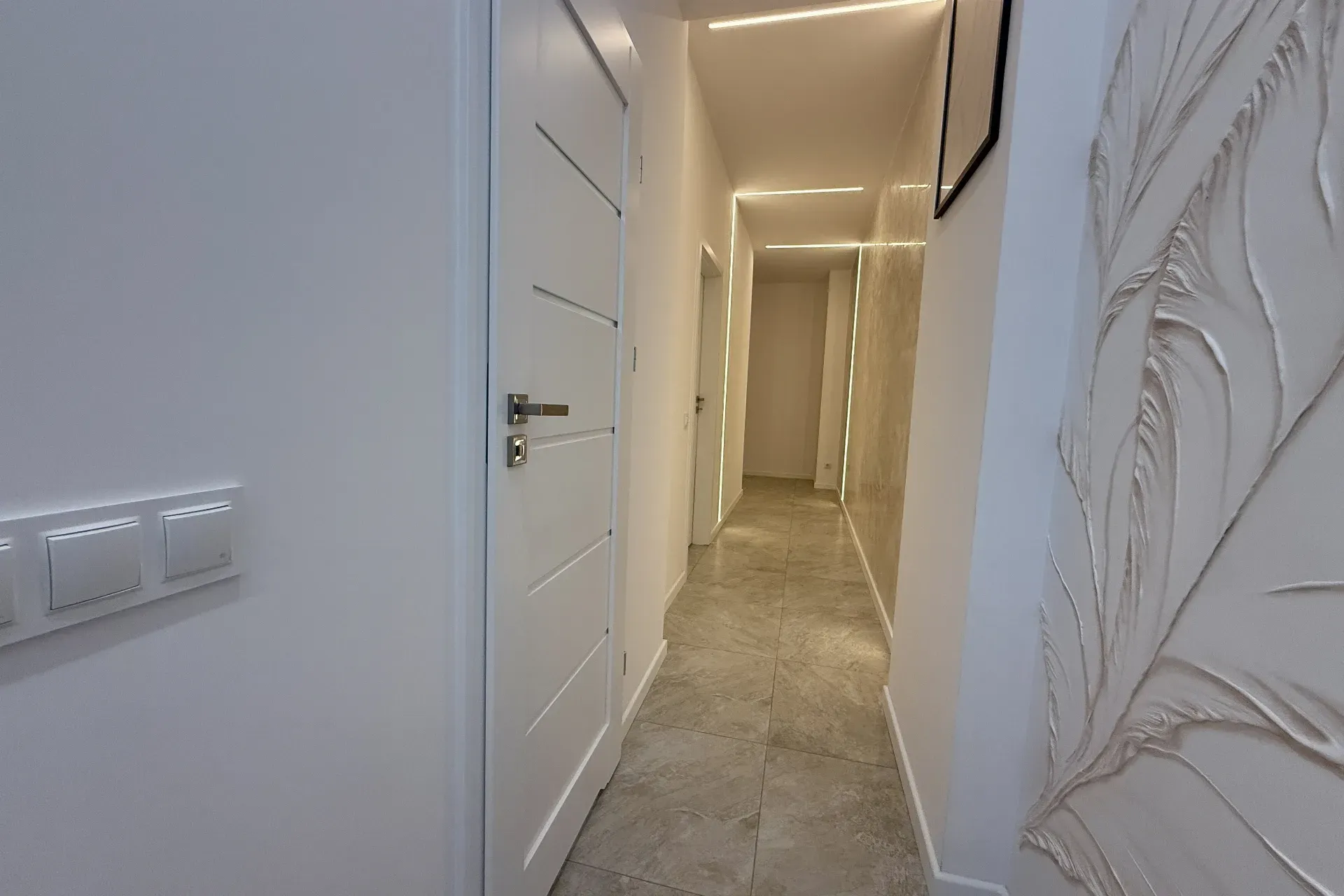 4 pokoje. Remont generalny. Wysoki standard! 7